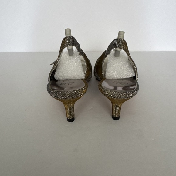 J Renee Heels Slader Dance Fabric Shimmery Pewter Kitten Heels Sling Back 8 W - Picture 5 of 10